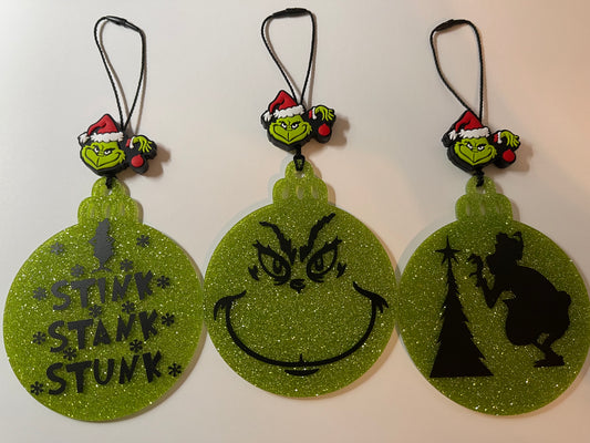3 PC SET GRINCH WITH CHARM