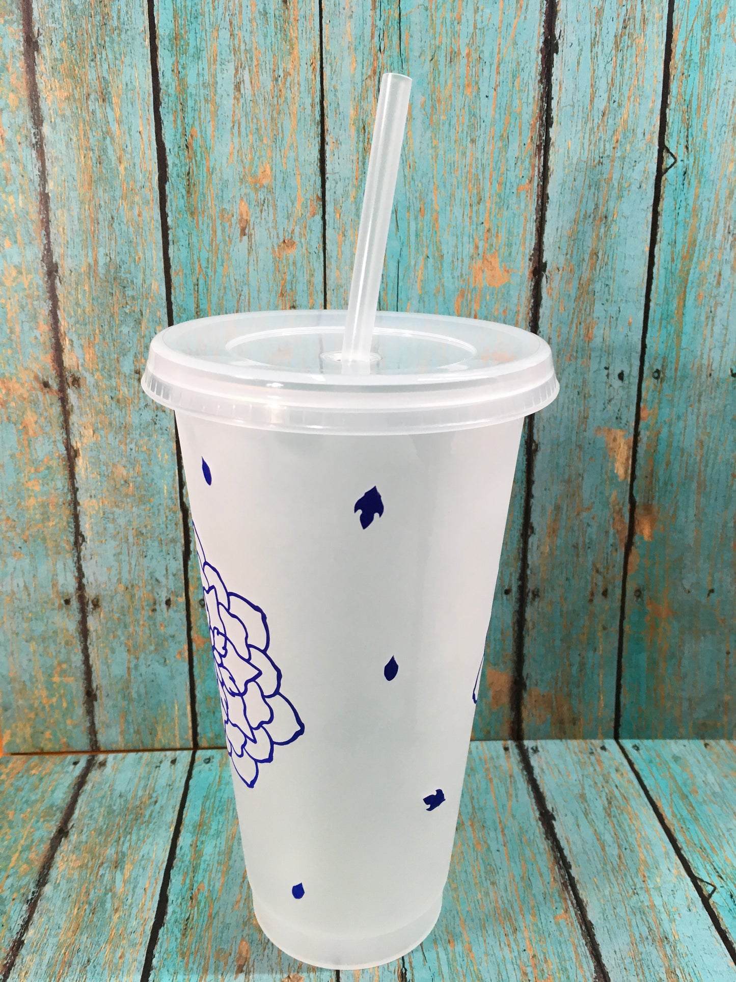 Flower with Confetti Light Blue to Dark Blue